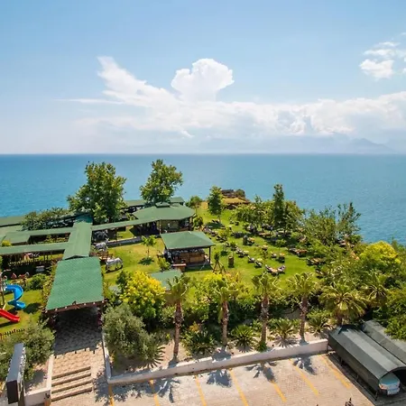 Golda Hotel